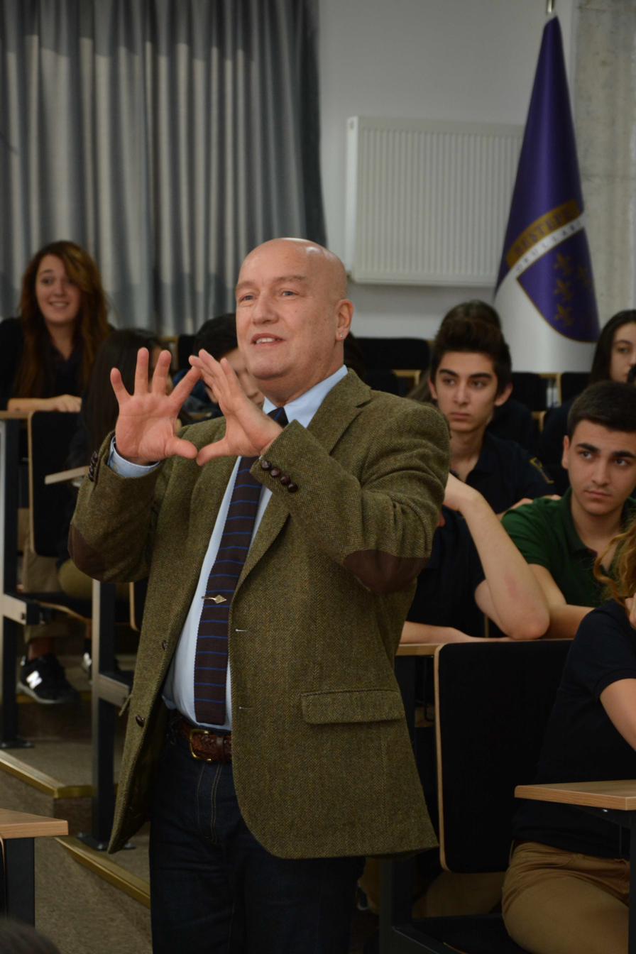 Professor Semih Keskil