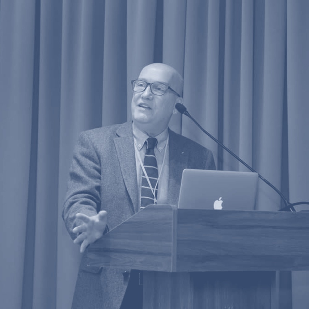Professor Semih Keskil presenting at a medical conference